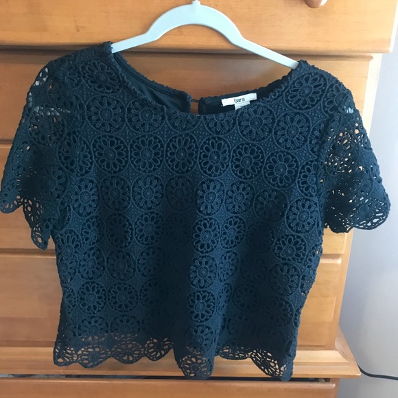 Bar lll black cropped crochet short sleeve top! - Picture 4 of 4